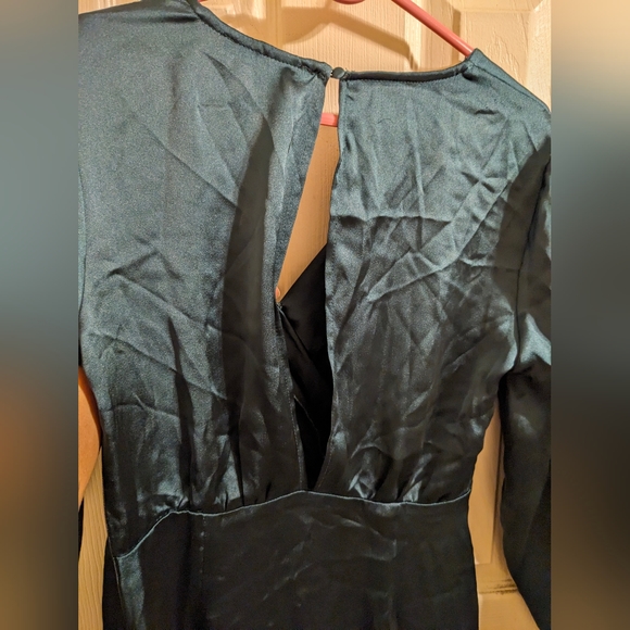 Dynamite Carsen Dress - Picture 6 of 9